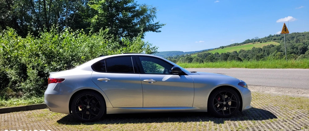 Alfa Romeo Giulia cena 111900 przebieg: 40300, rok produkcji 2020 z Białystok małe 137